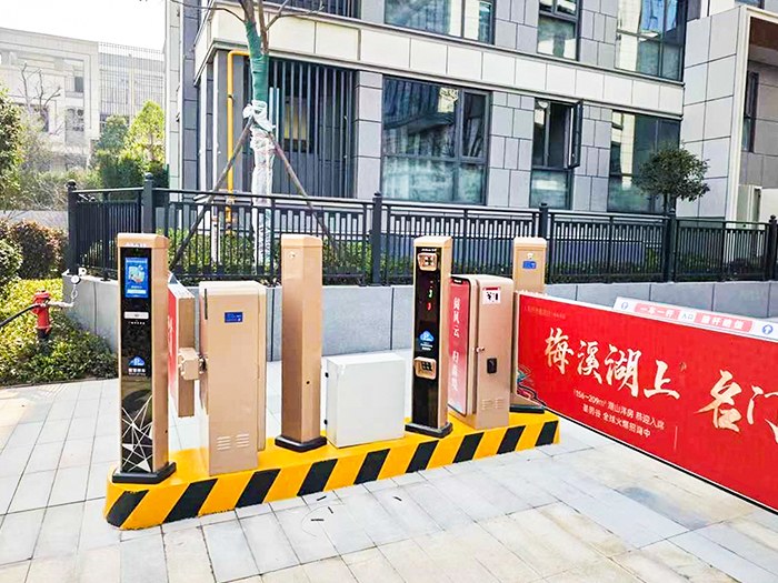 某小區(qū)采用安快車牌識別系統(tǒng)